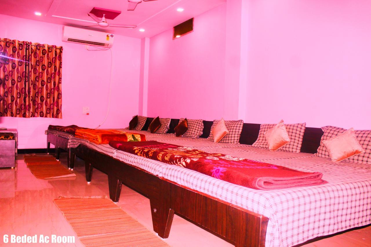 Mansarovar Guest House Удджайн Екстер'єр фото